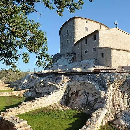 Naro Sleeps 12 Wifi * Abbadia di Naro